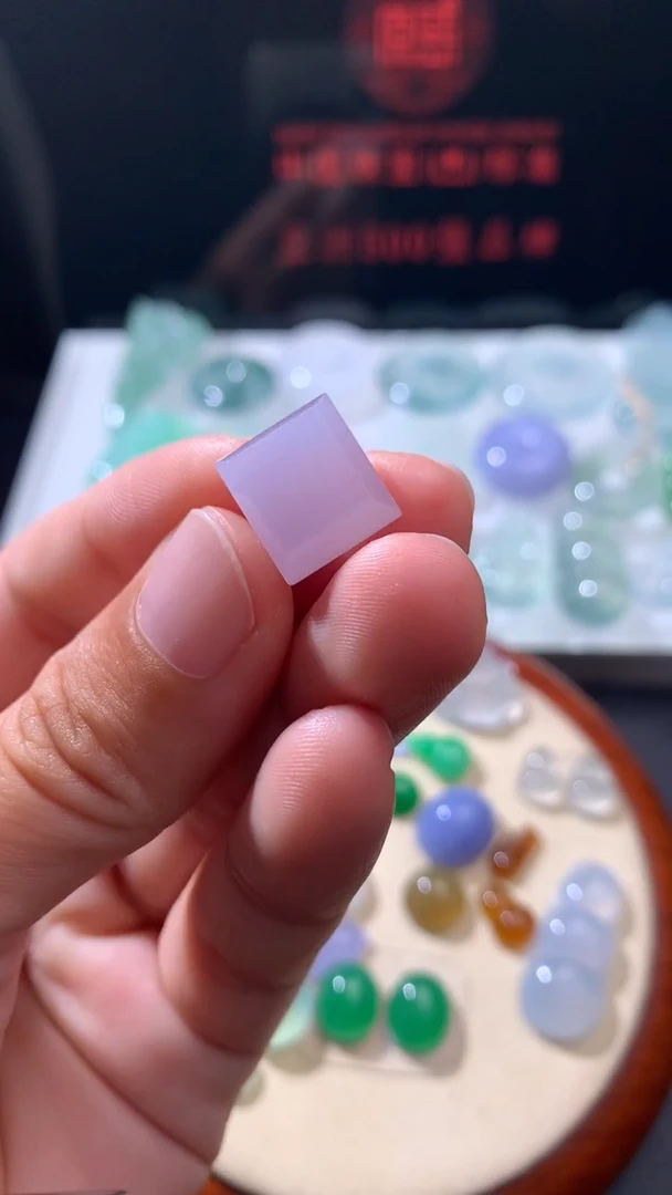 未镶嵌定制翡翠