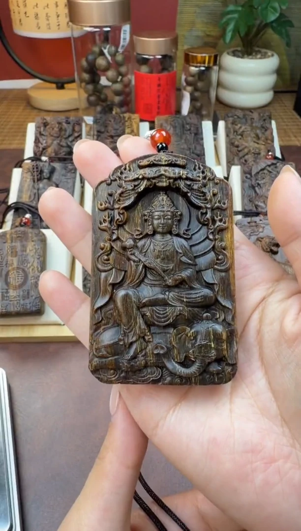 木木雕款芽庄 十二生肖守护  普贤菩萨 8cm 送养香瓶