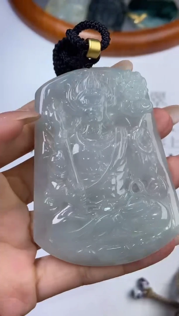 翡翠挂件未镶嵌299911     /多样性发一件