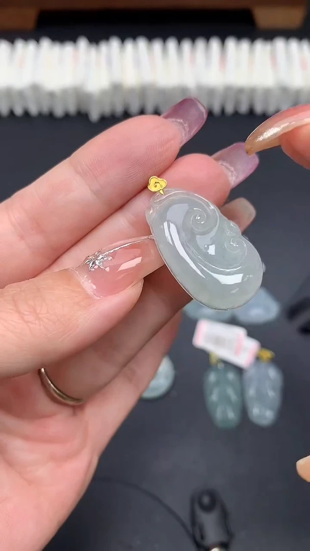 翡翠18K金镶嵌吊坠(不含链)MS190220