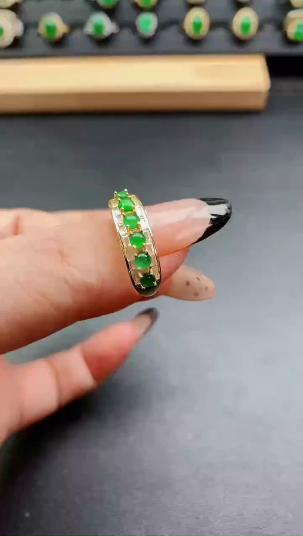 银S925镶嵌戒指翡翠1