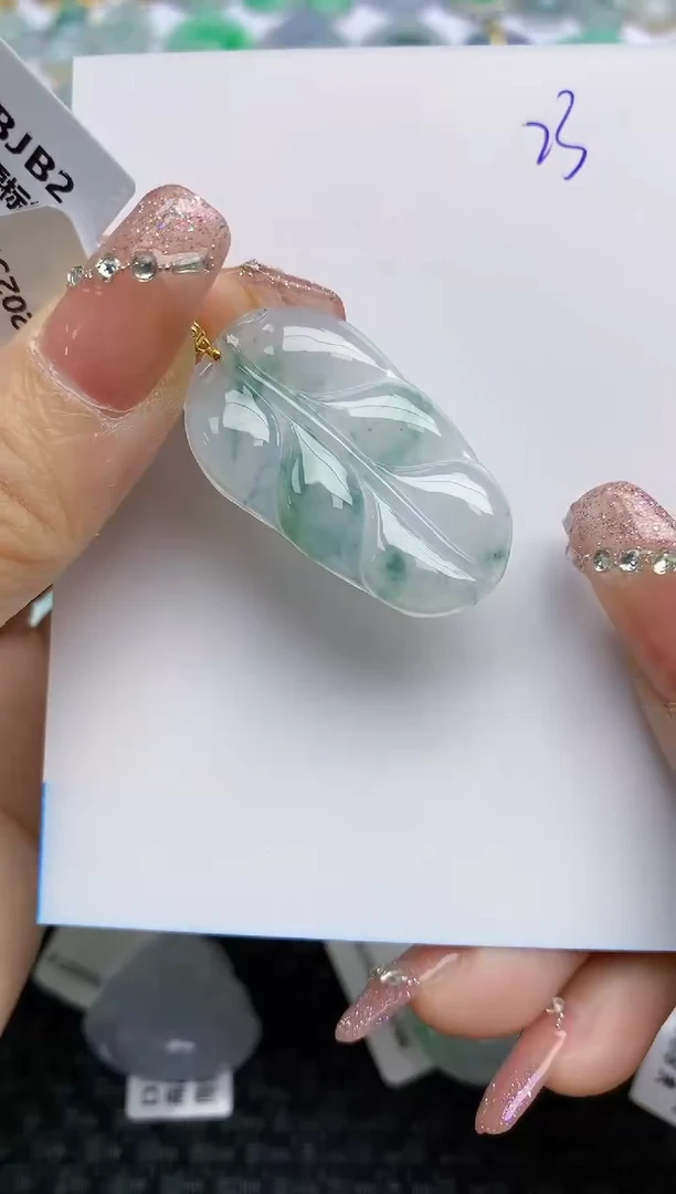【闪购商品】翡翠颈饰18K金镶嵌天然A货翡翠 23