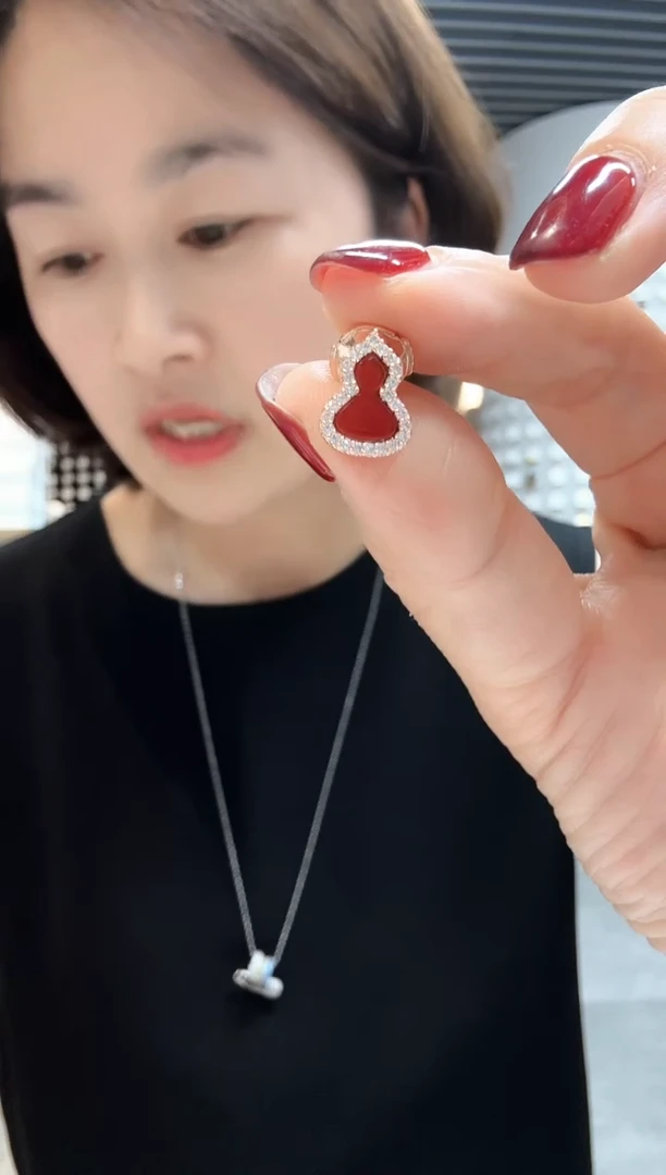 铜合金合金合成立方氧化锆红玛瑙耳钉  ED137830101