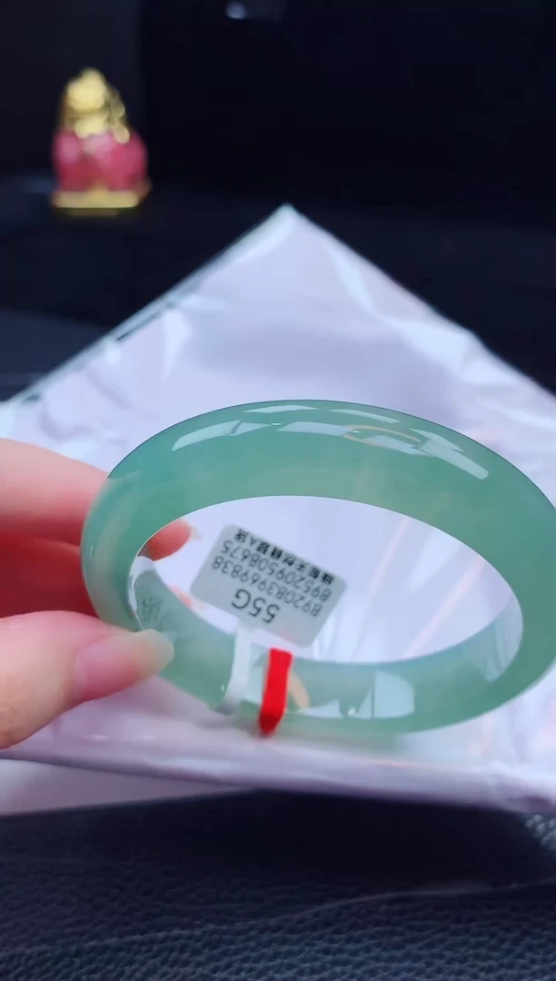 翡翠手镯未镶嵌缅甸天然翡翠A货手镯
