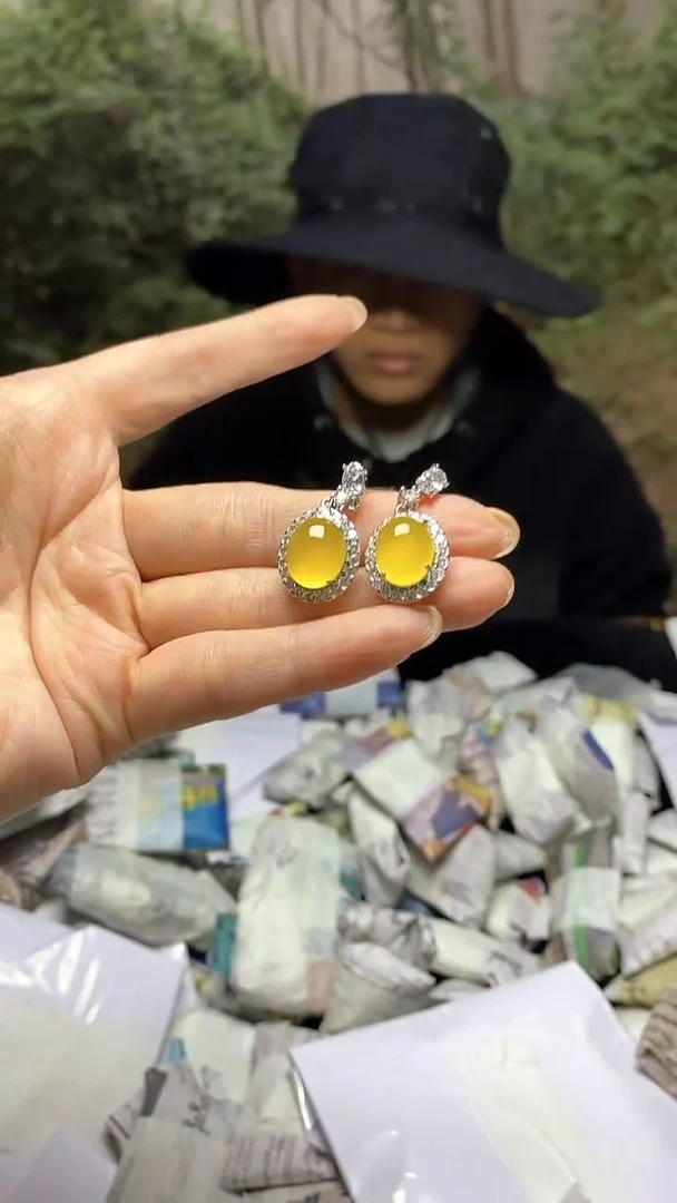 满色吊坠 所见即所得！！