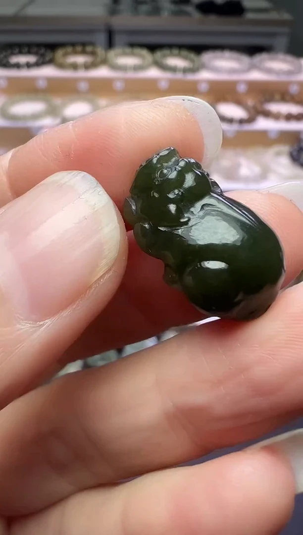 颈饰未镶嵌和田玉暮*定向8  通孔