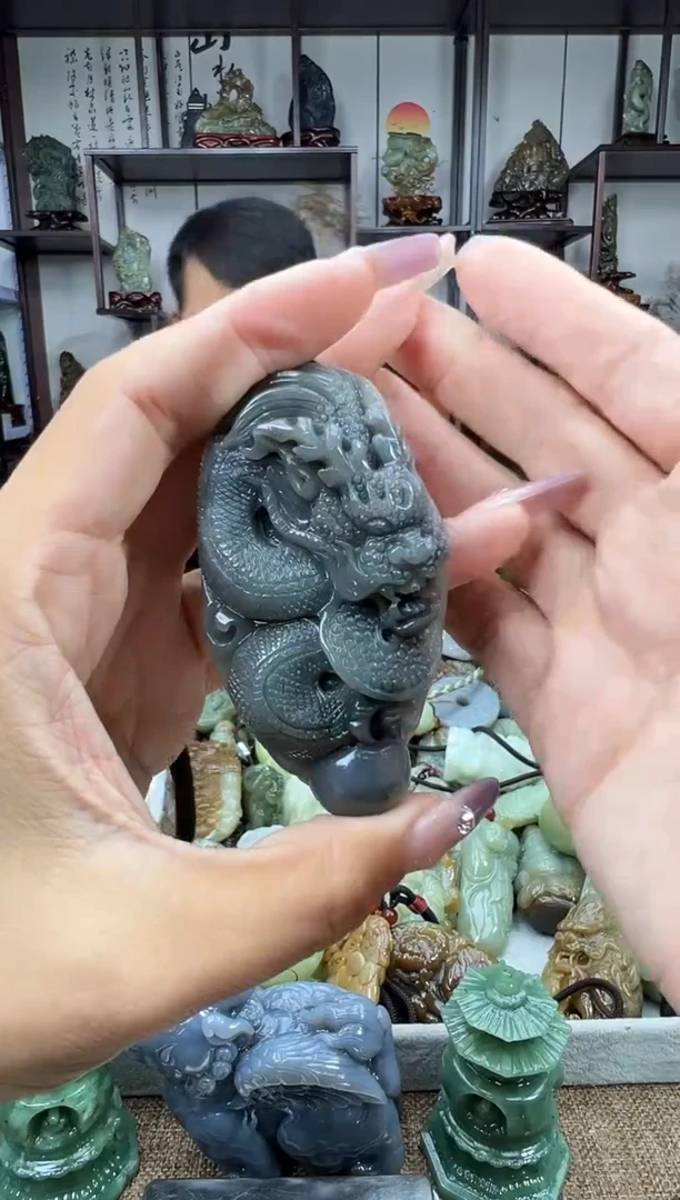 未镶嵌和田玉把件1