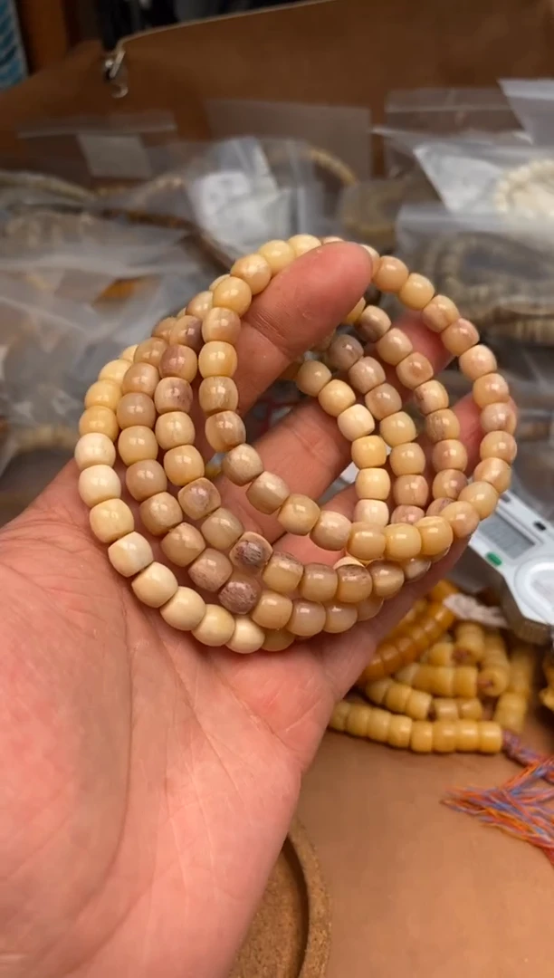 其他牛骨杂件261-马骨三花眼睛