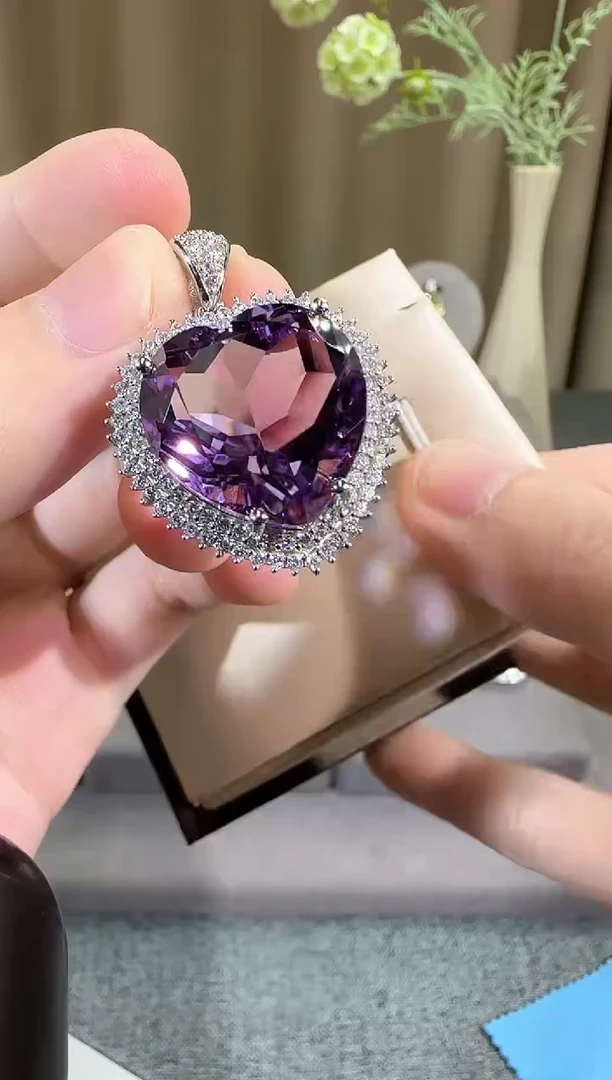 银S925镶嵌颈饰紫晶18mm35ct吊坠爱心款