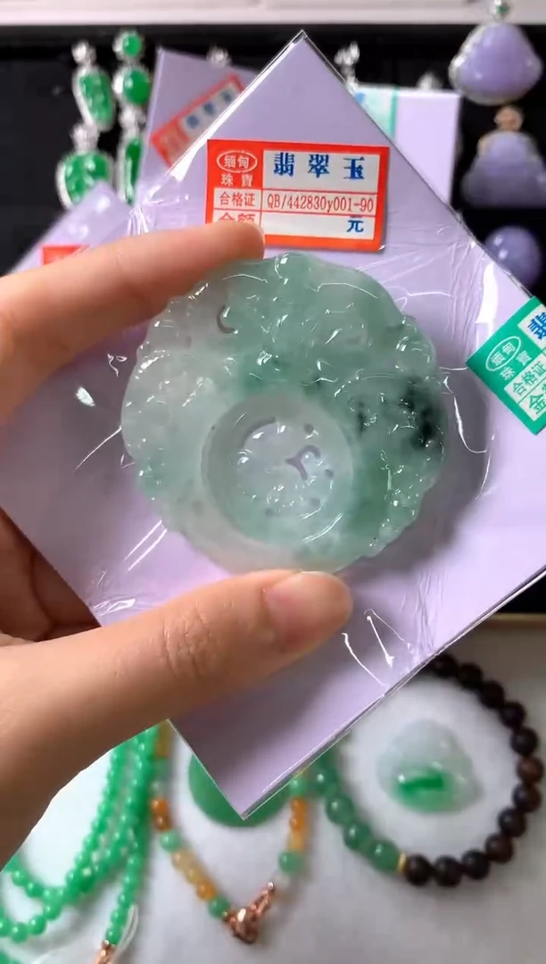 定制翡翠未镶嵌裸石（镶嵌定制）