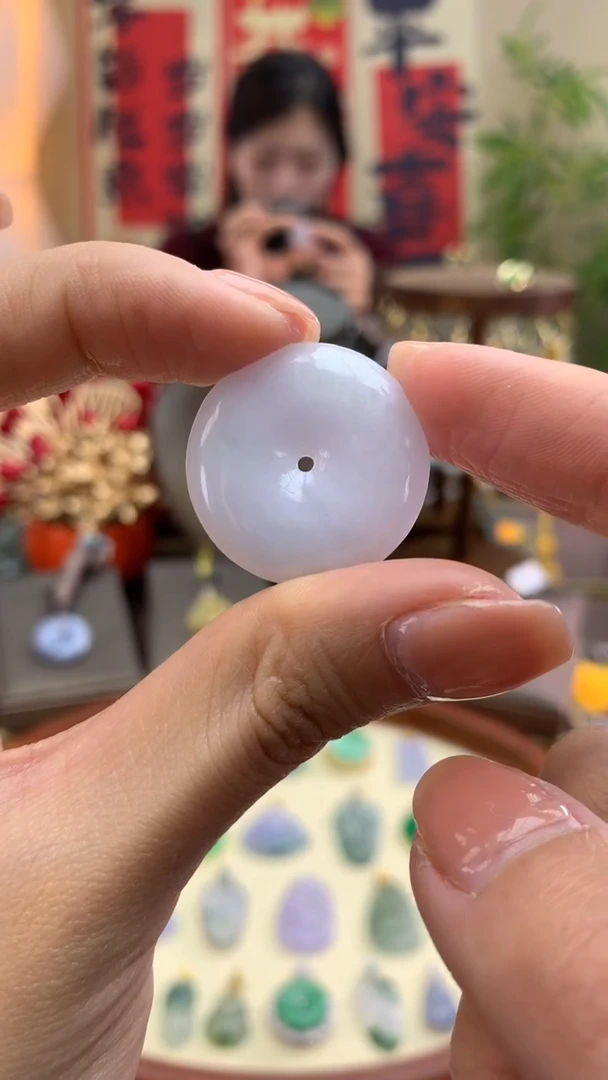 【闪购商品】翡翠颈饰未镶嵌平安扣