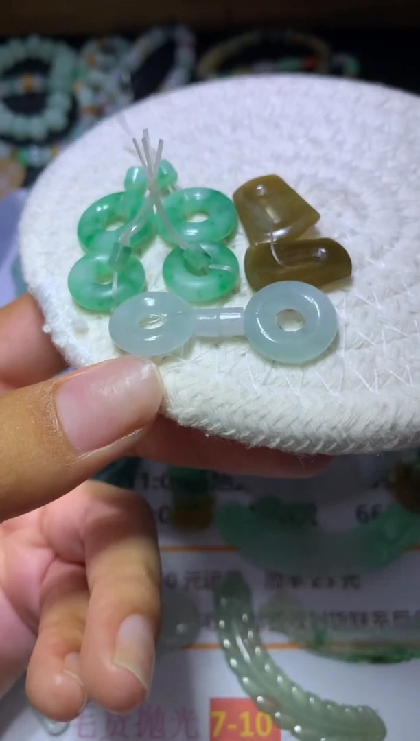 定制翡翠未镶嵌MJX045540