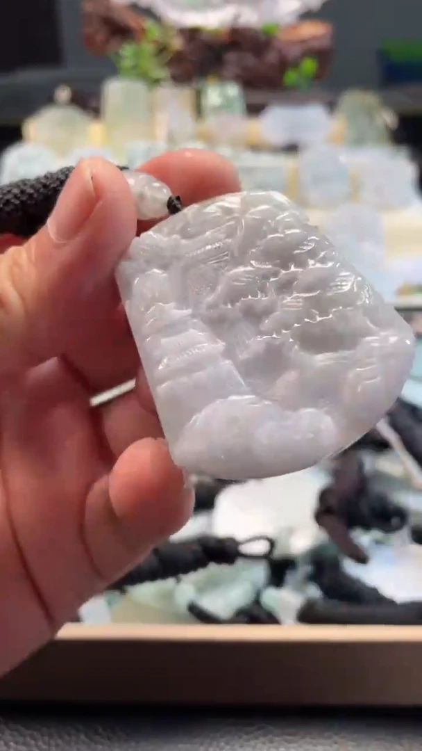 颈饰未镶嵌翡翠10/19/012