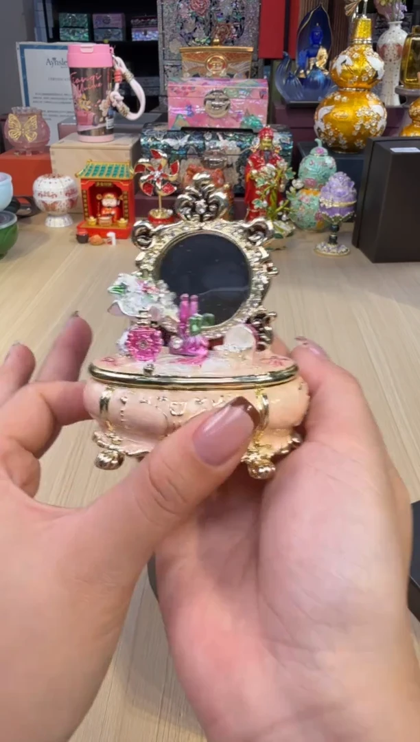 223粉色梳妆台
