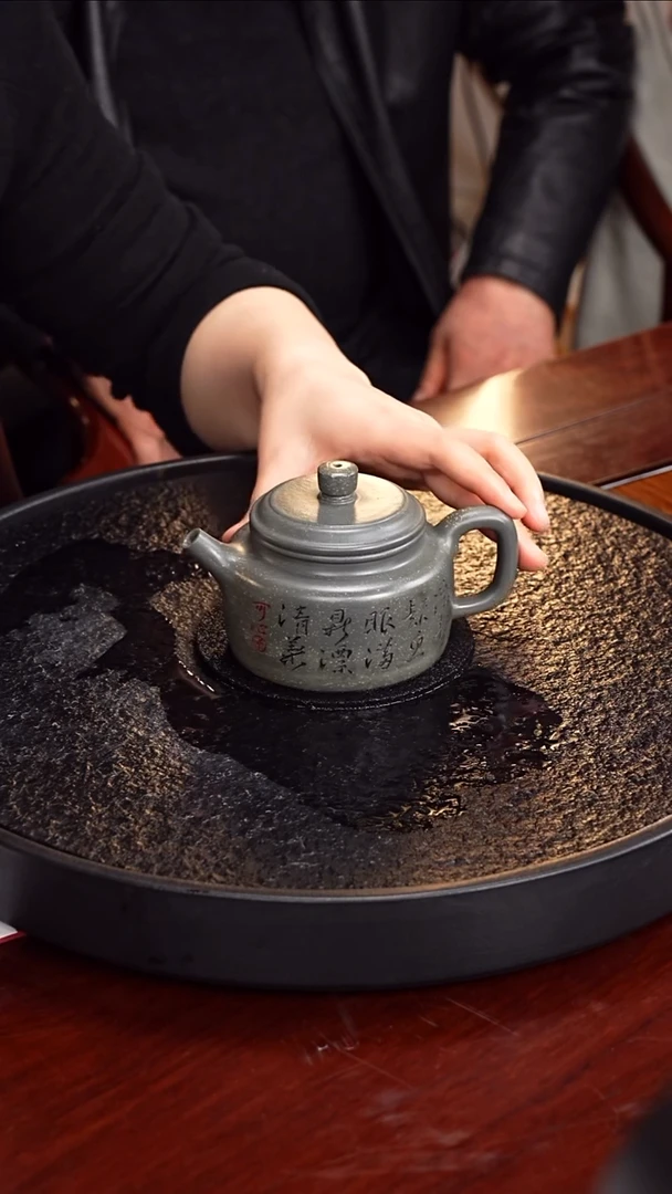 茶壶紫砂朱维平  德钟30 雪花绿 270毫升 可心 配盖杯