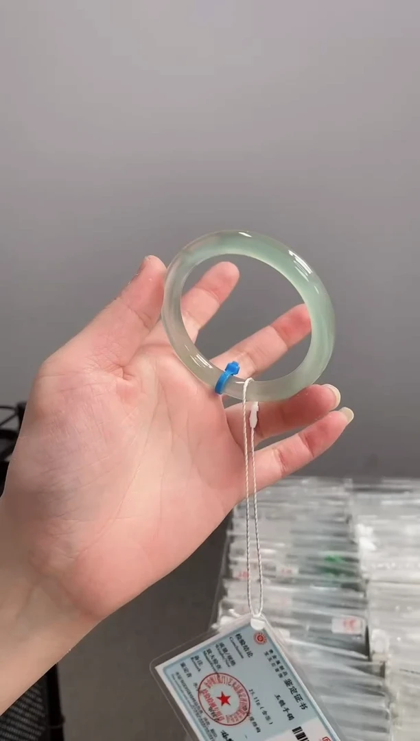 手镯玛瑙/玉髓未镶嵌52-53圈卡8