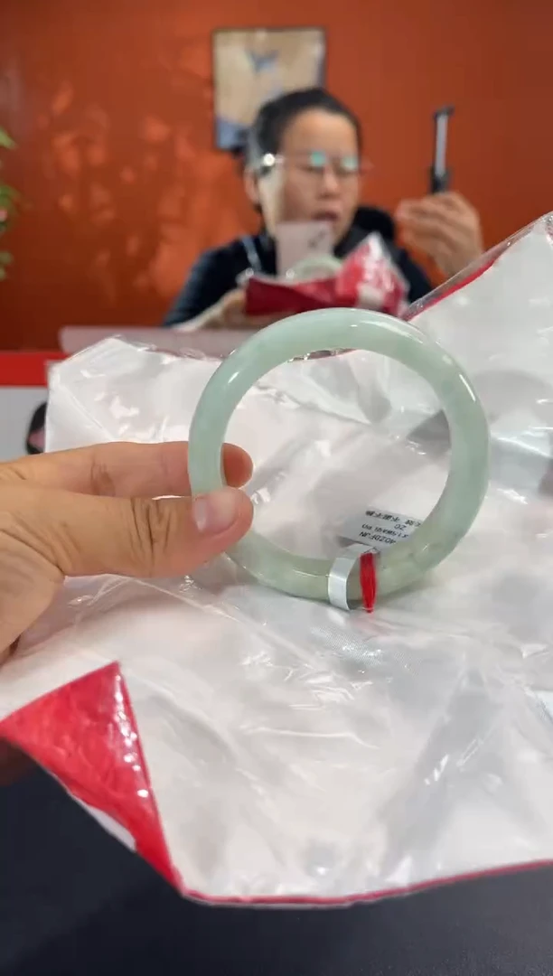 未镶嵌手镯翡翠1 58