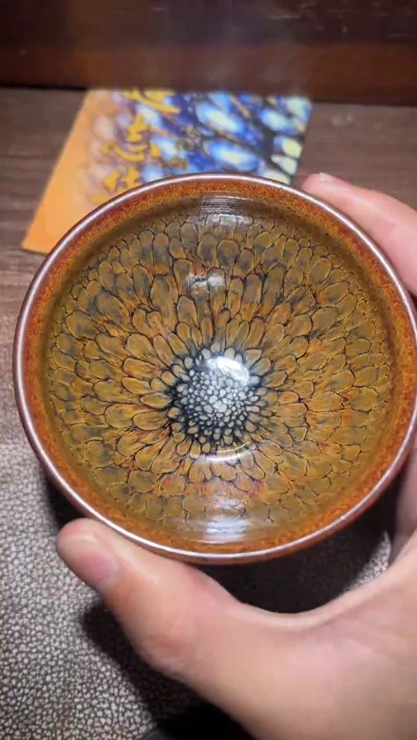 茶盏七彩孔雀创始人连志华17