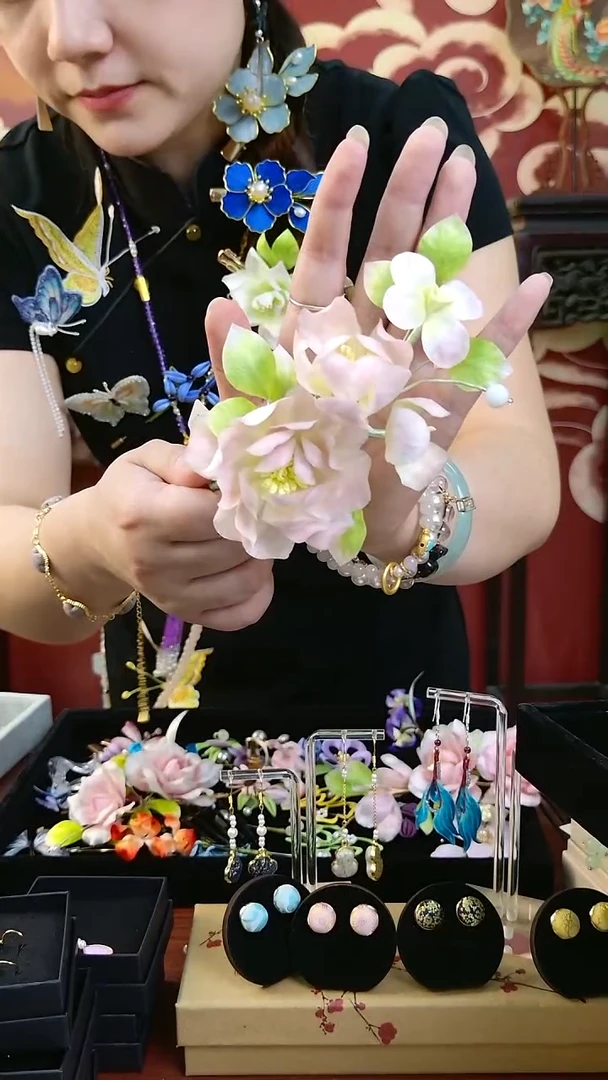 刺绣纯手工非遗绒花