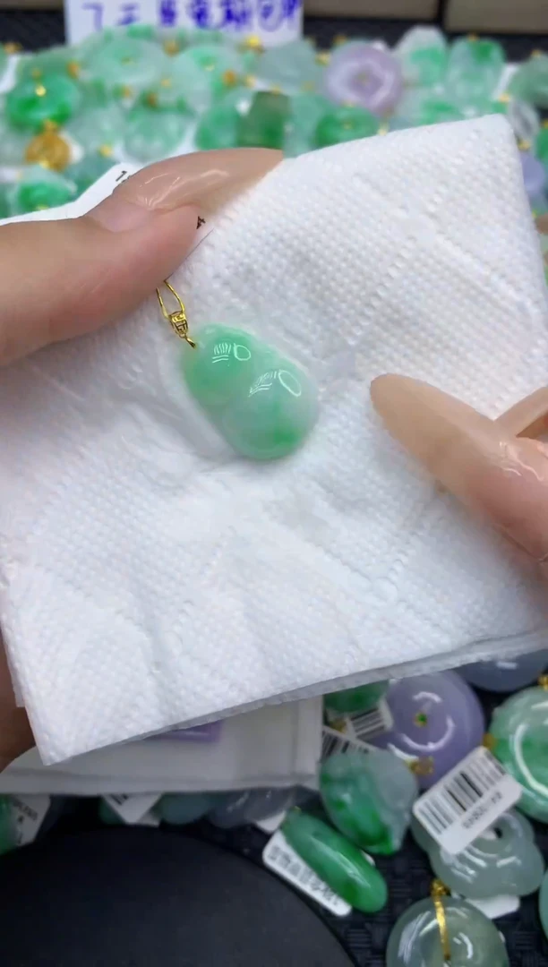 颈饰未镶嵌翡翠天然缅甸A货翡翠