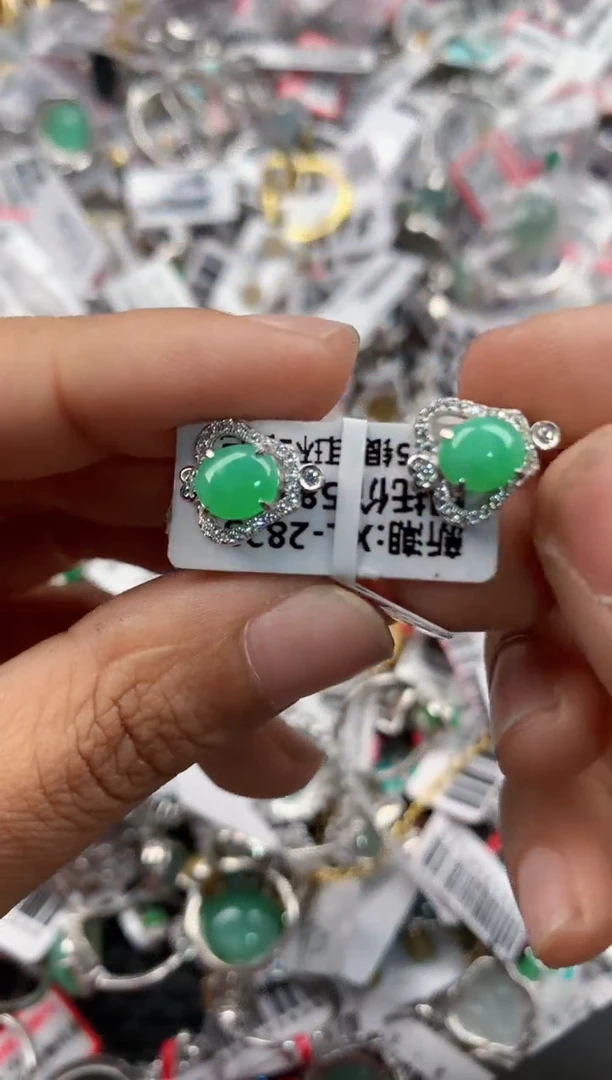 银S925镶嵌戒指翡翠666      4