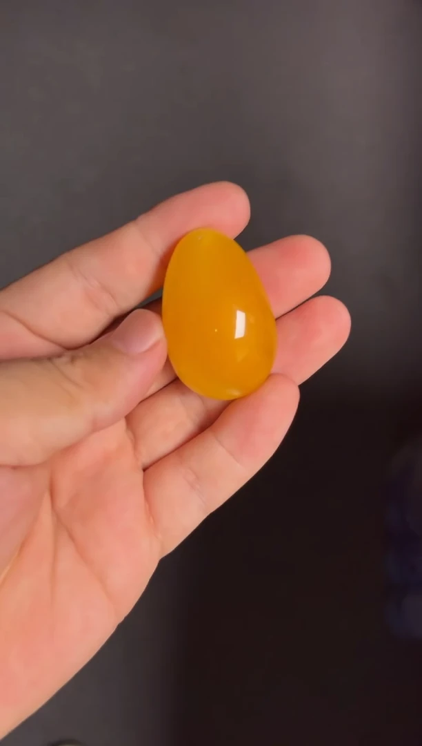 琥珀未镶嵌珠宝奇石12.4g