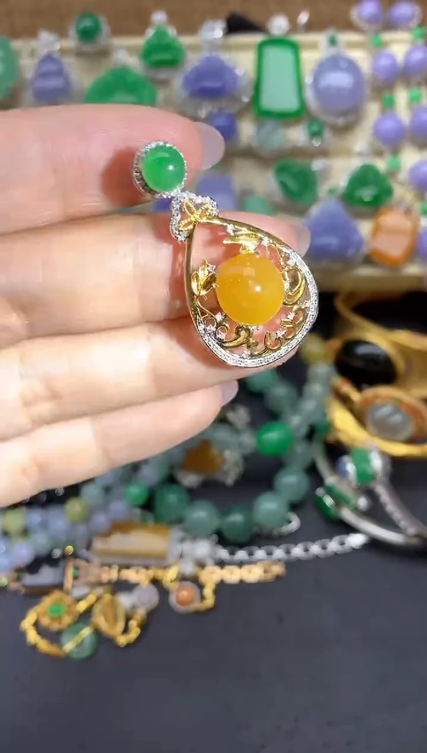 【闪购商品】翡翠颈饰18K金镶嵌389中国好珍宝