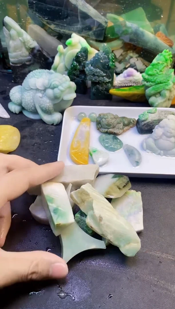 翡翠挂件未镶嵌天然翡翠056