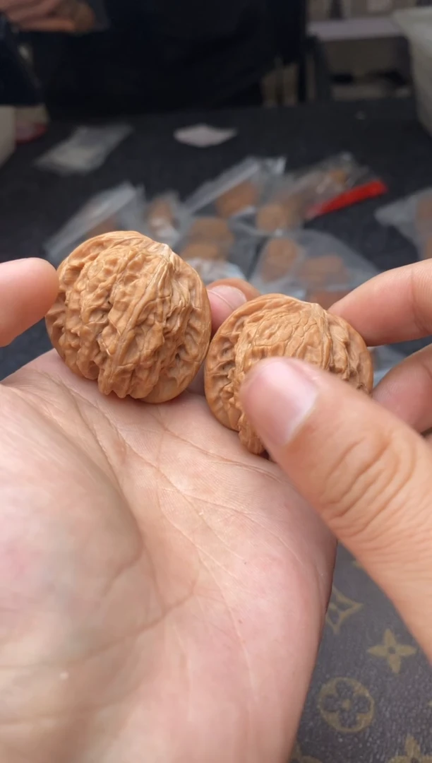 【闪购商品】文玩核桃把件A258号39尺磨盘