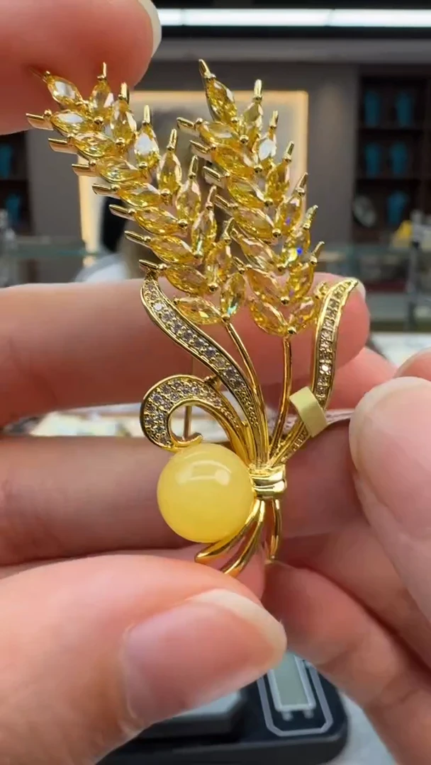 未镶嵌颈饰琥珀14秒拍号 假一罚三