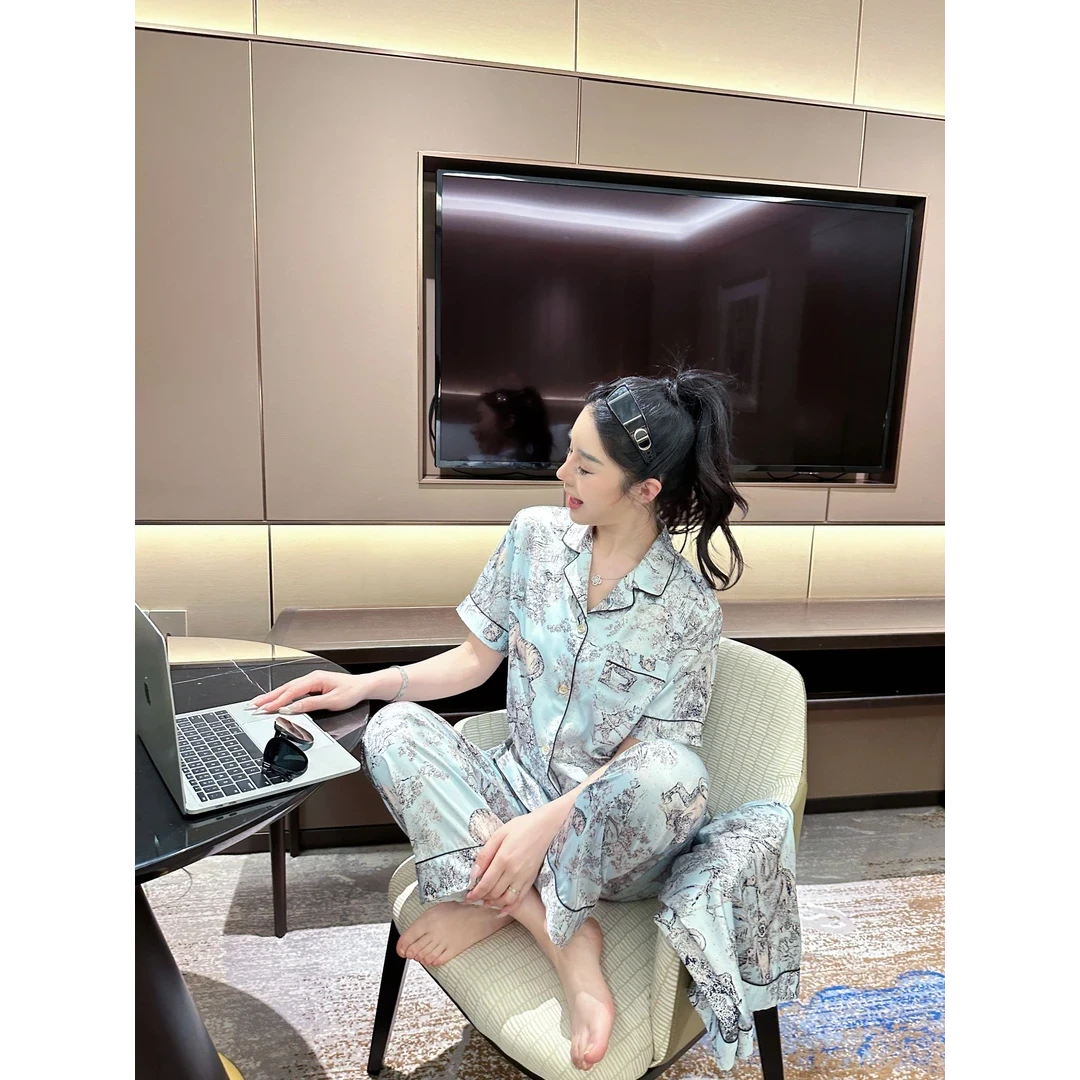 新中式国风虎跃青松冰丝睡衣女夏季2025新款宽松家居服套装可外穿