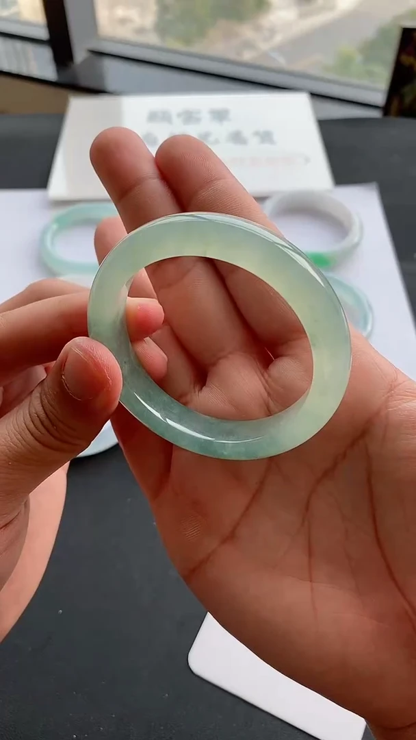 【闪购商品】翡翠手镯未镶嵌51号53.2*11.8*8.5正圈