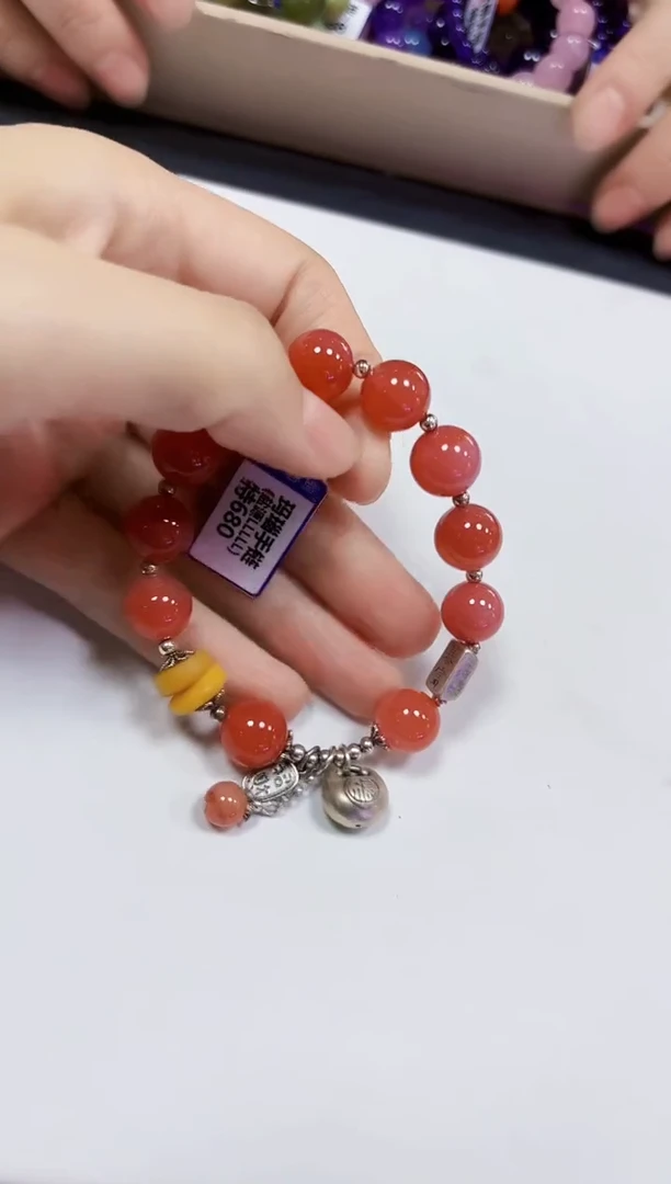 未镶嵌颈饰玛瑙/玉髓手链12+