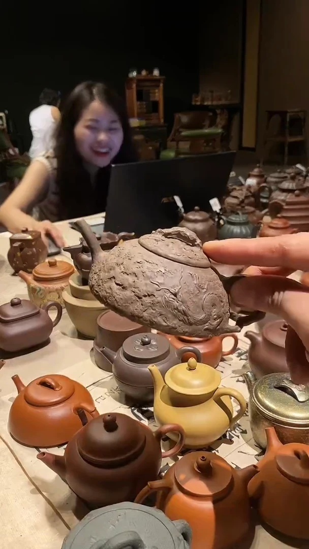 茶壶紫砂隐龙供春