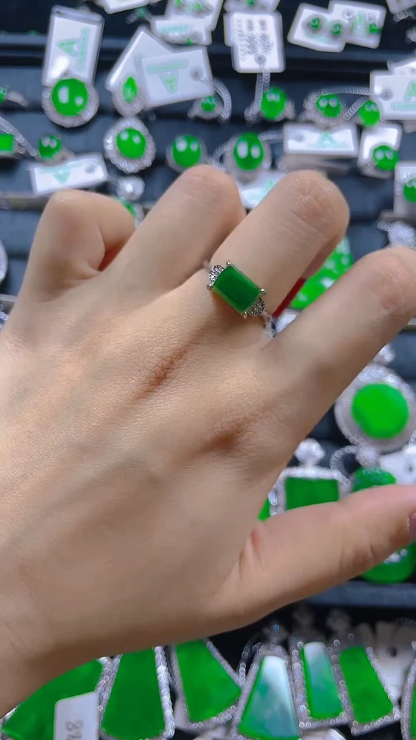 翡翠戒指银S925镶嵌11