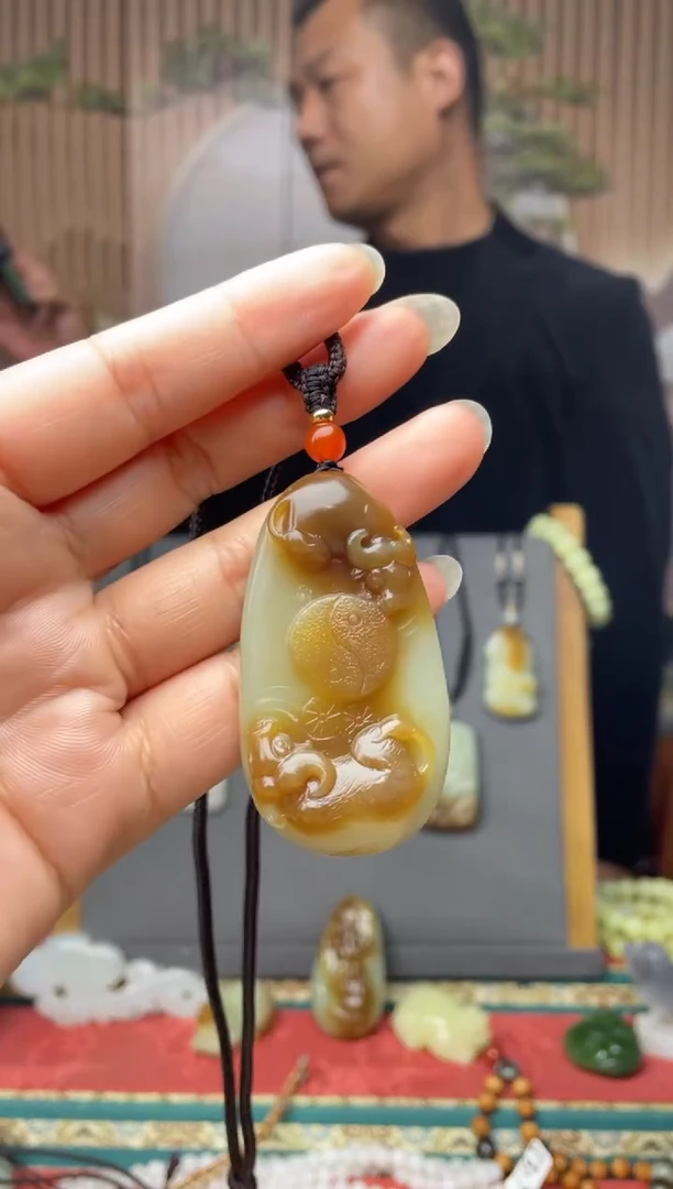 颈饰未镶嵌和田玉拍一发一