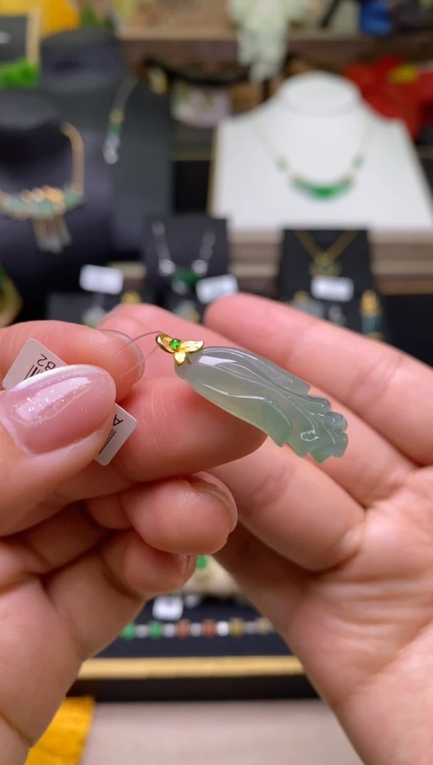 【闪购商品】翡翠颈饰18K金镶嵌净货18001