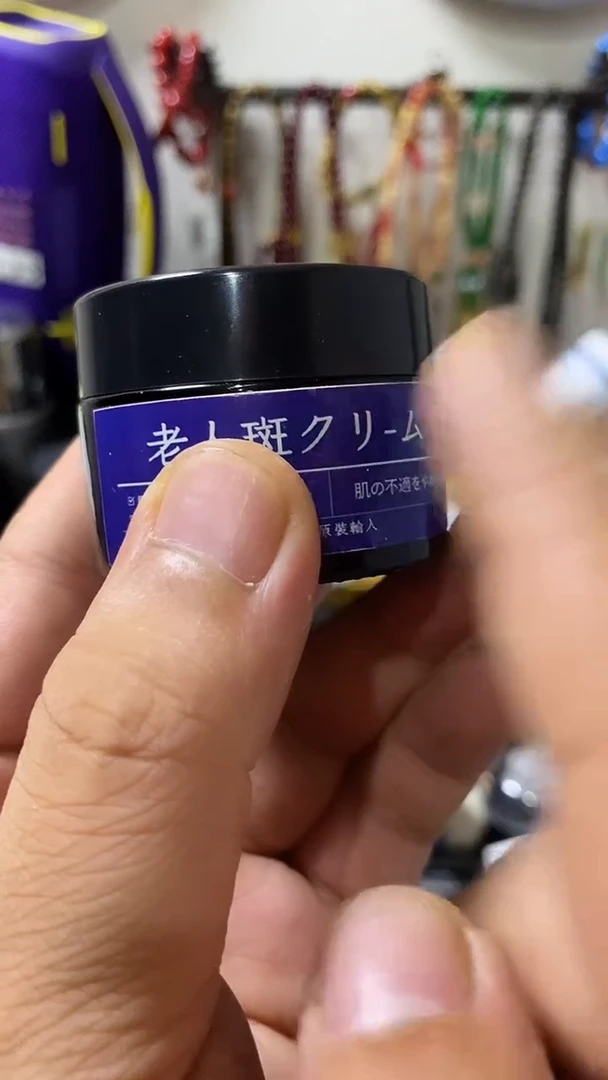 瓷片闪购商品 如图所示