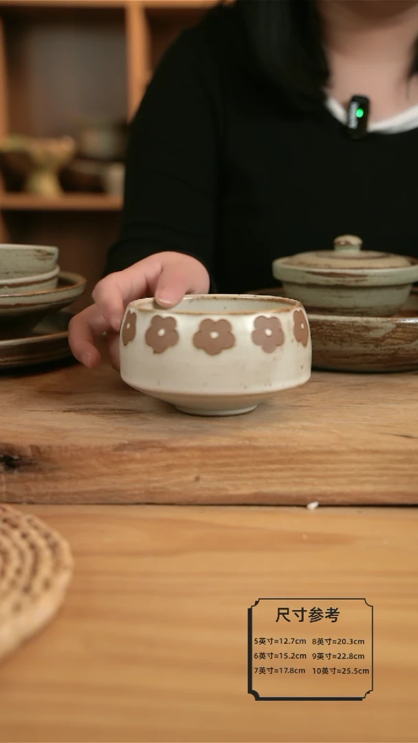 【闪购商品】白色的雕刻小花花的钵钵米饭碗