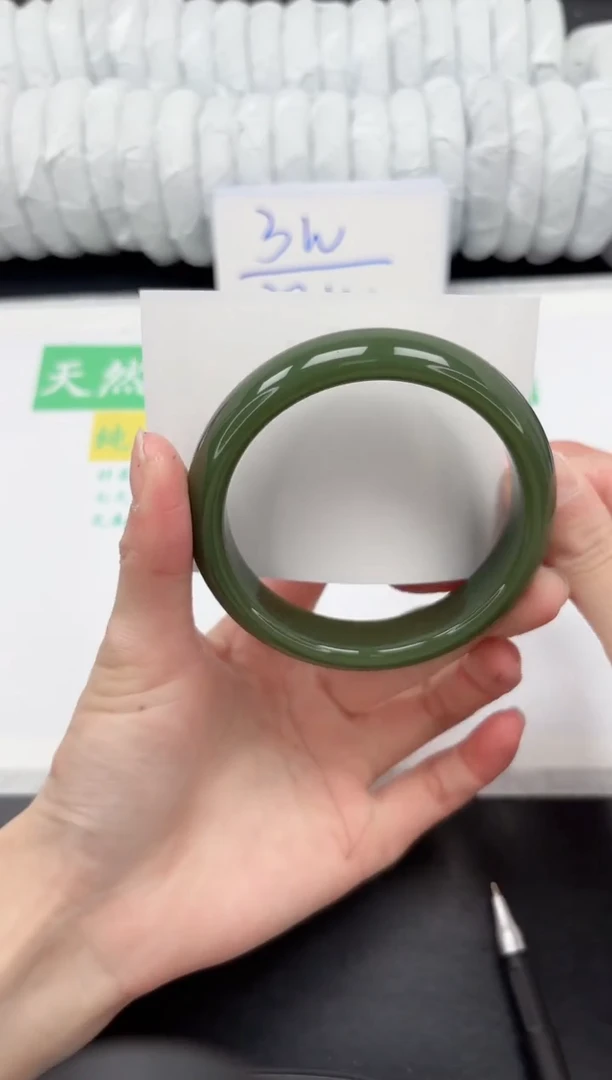 【闪购商品】石英质玉手镯未镶嵌267-64.4