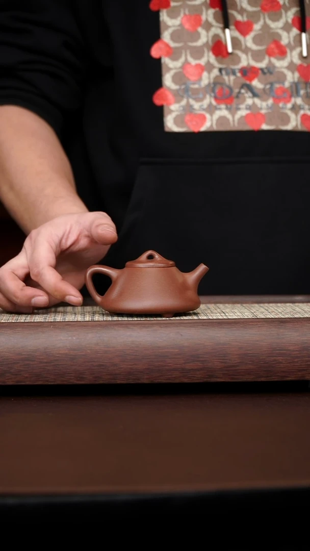 原矿手工紫泥子冶石瓢100CC