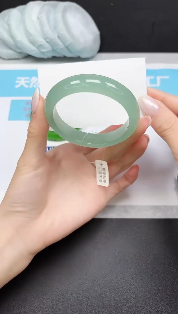 未镶嵌手镯石英质玉281-5657