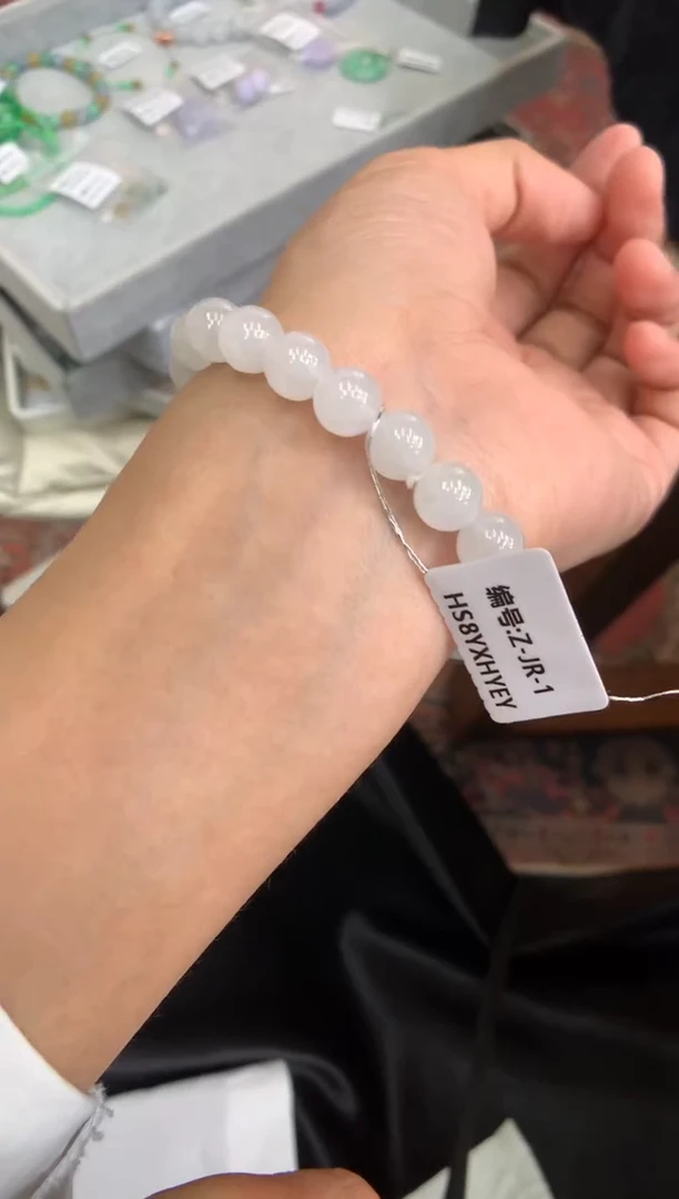 翡翠未镶嵌颈饰手串