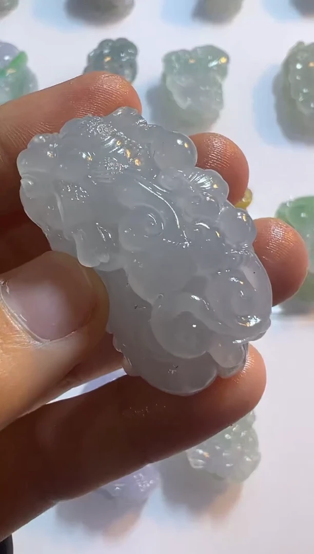 未镶嵌定制翡翠貔貅