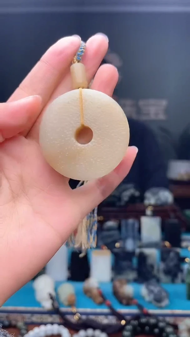 未镶嵌和田玉挂件1