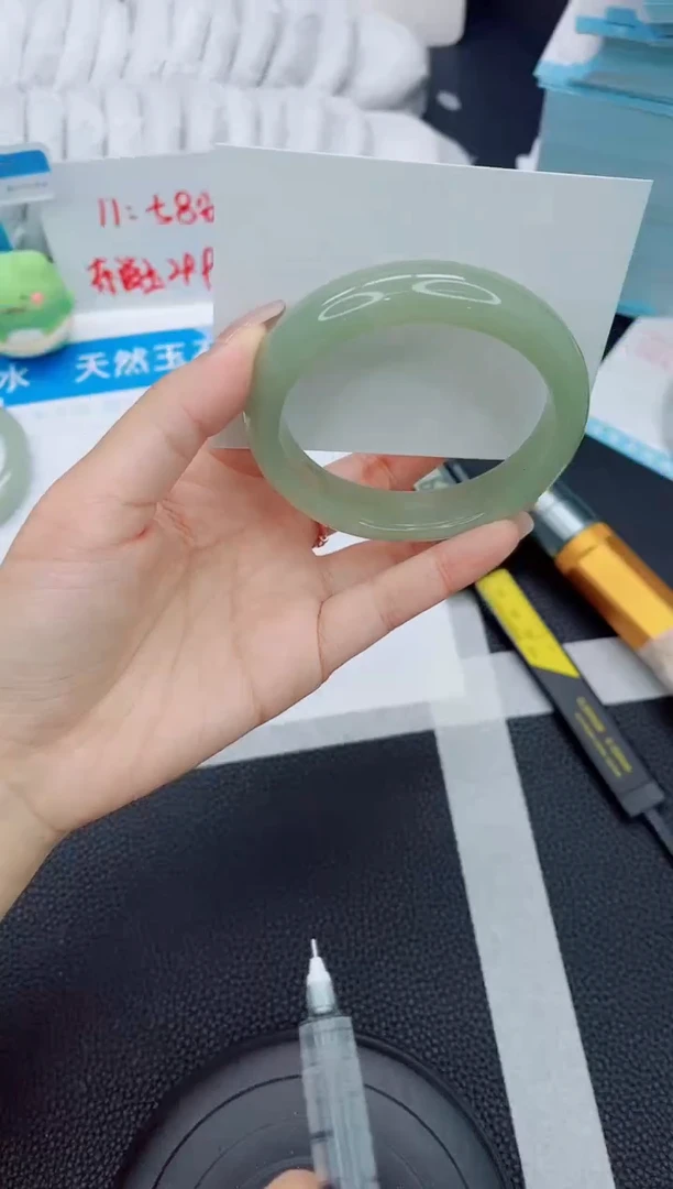 石英质玉手镯未镶嵌39-60.5