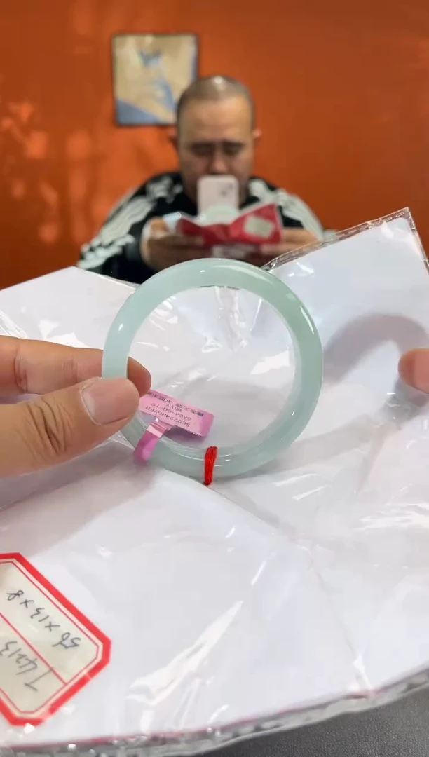 未镶嵌手镯翡翠20        圈口57