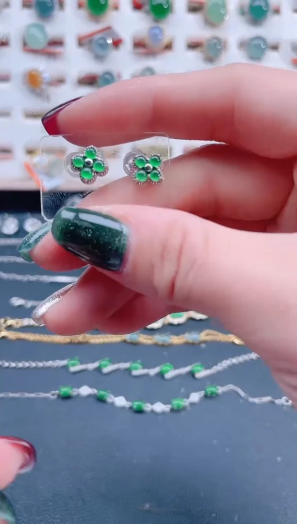 银S925镶嵌翡翠耳饰天然翡翠