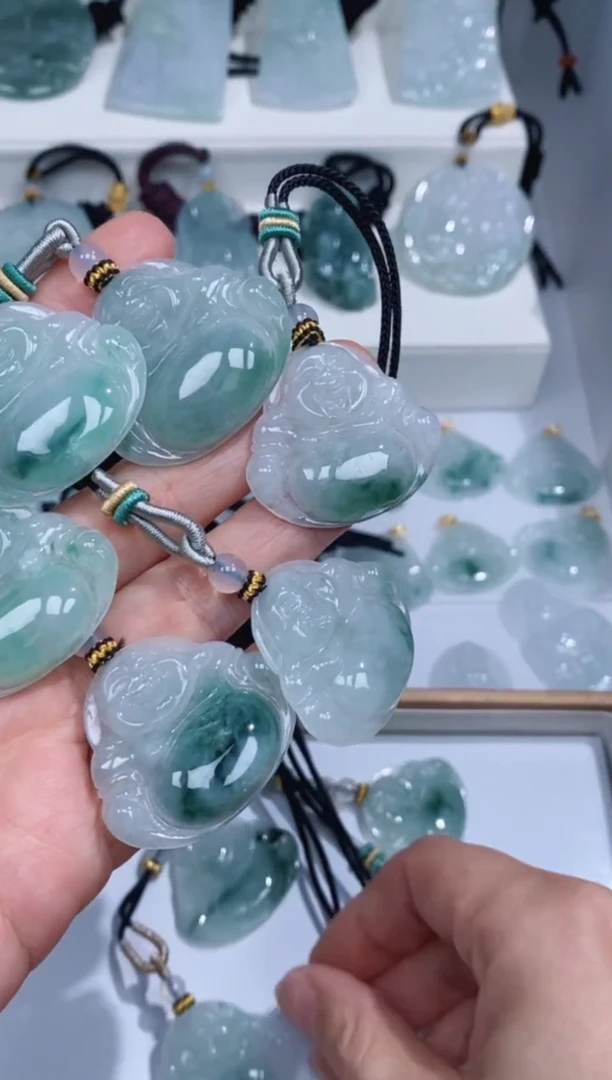 颈饰未镶嵌翡翠吊坠团购多样性发一件