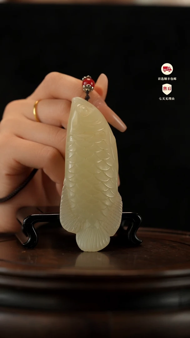 云南石竹叶青金龙鱼手把件挂件